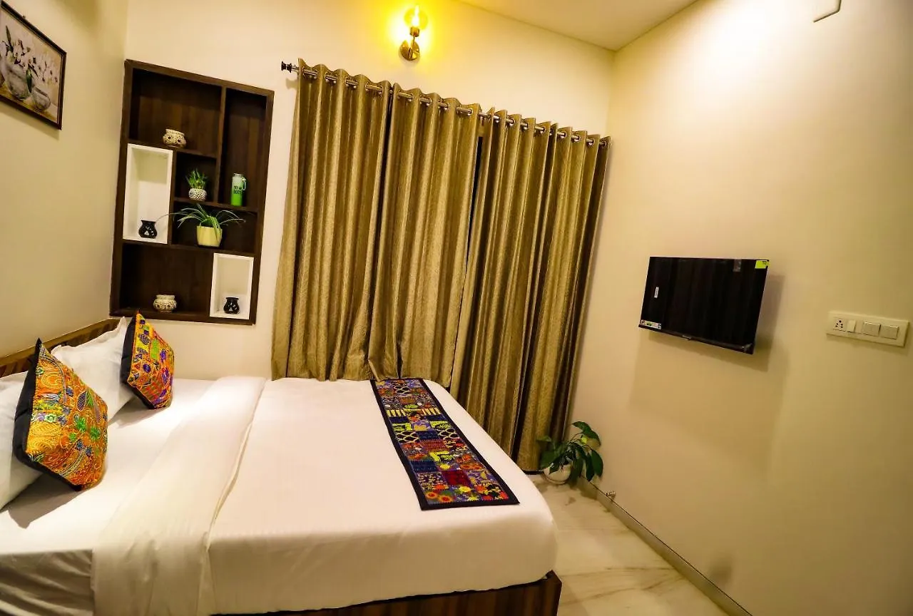 Lavanya Villa With Private Pool Udaipur